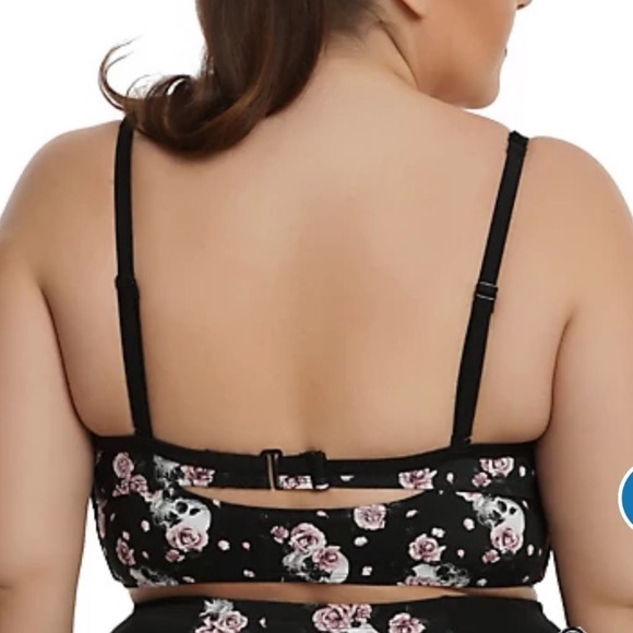 Hot Topic Black Floral Skull Swim Set NWOT - Picture 3 of 6